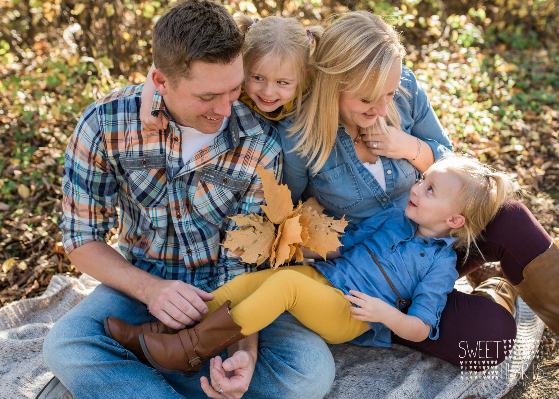 Minnesota Fall Family Photographer